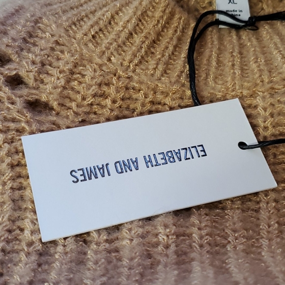 NWT! Elizabeth and James comfy soft knit sweater - Picture 9 of 10